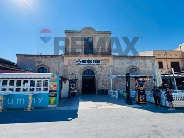 Locale Commerciale in affitto a Pachino, Sicilia