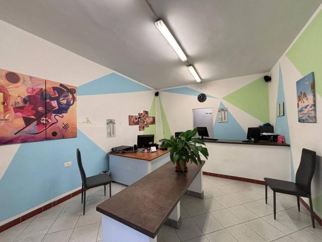 Locale Commerciale in affitto a Piemonte, Torino