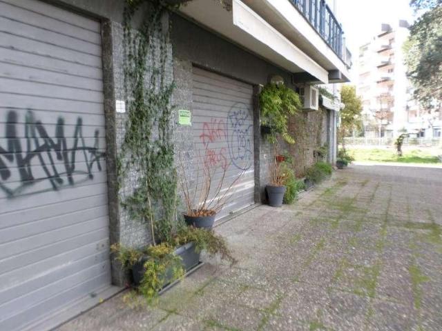 Locale Commerciale in affitto a Calabria, Cosenza