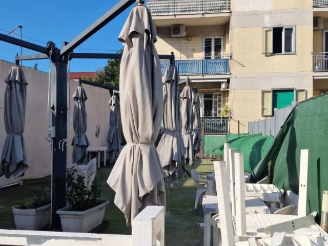 Locale Commerciale in affitto a Roccapiemonte, Campania