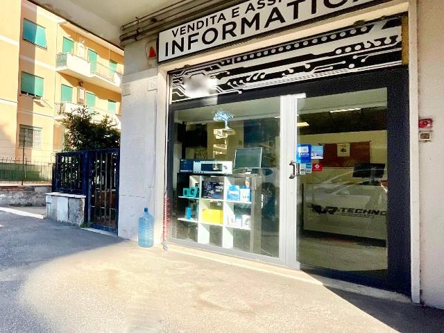 Locale Commerciale in affitto a Lido di Ostia, Roma Capitale
