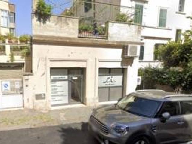 Locale Commerciale in affitto a Municipio Roma I, Roma Capitale