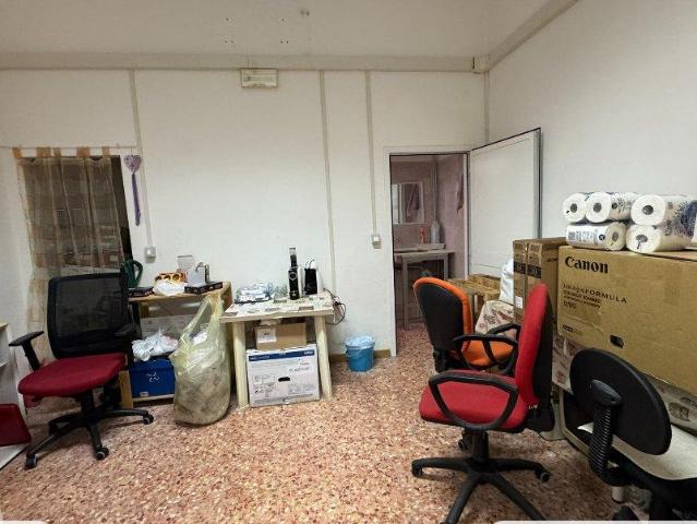 Locale Commerciale in affitto a Rosignano Marittimo, Toscana