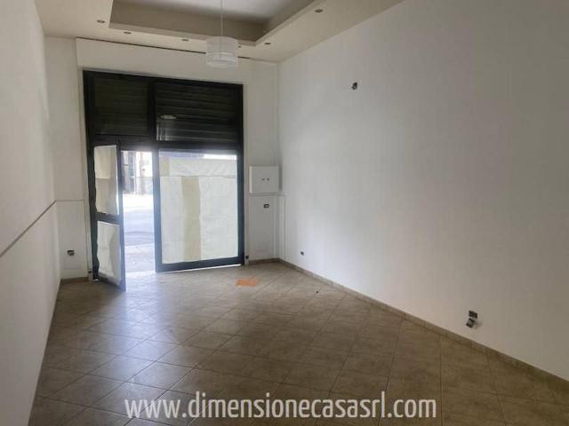 Locale Commerciale in affitto a San Cataldo, Sicilia