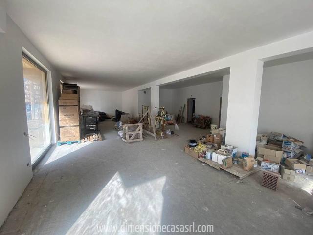 Locale Commerciale in affitto a San Cataldo, Sicilia