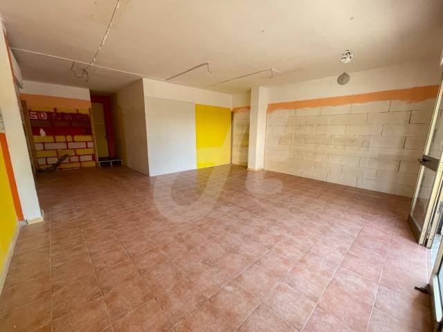 Locale Commerciale in affitto a San Giorgio Del Sannio, Campania