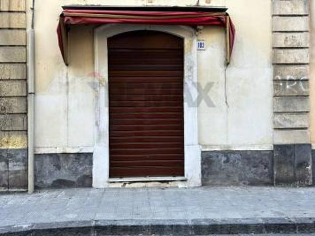 Locale Commerciale in affitto a Trappeto, San Giovanni La Punta