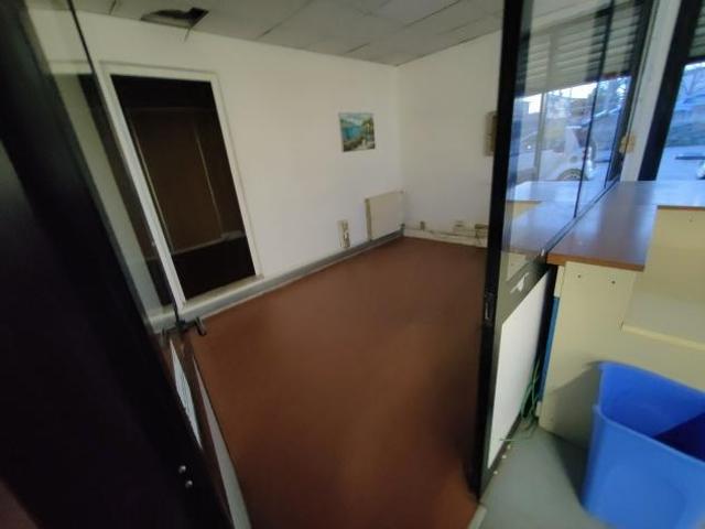 Locale Commerciale in affitto a Sarzana, Liguria