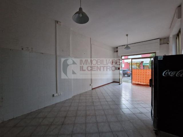 Locale Commerciale in affitto a Bradia, Sarzana
