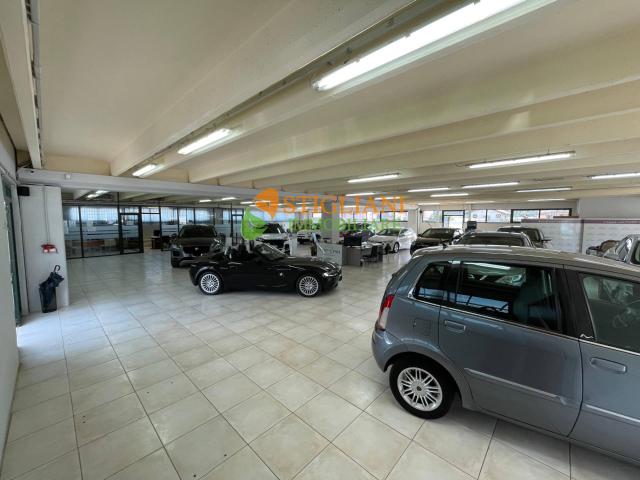 Locale Commerciale in affitto a San Giorgio, Sora