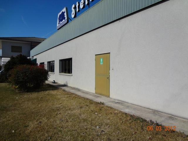 Locale Commerciale in affitto a Spilimbergo, Friuli-Venezia Giulia