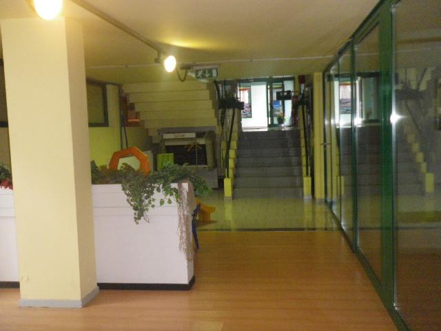 Locale Commerciale in affitto a Comunità delle Giudicarie, Storo