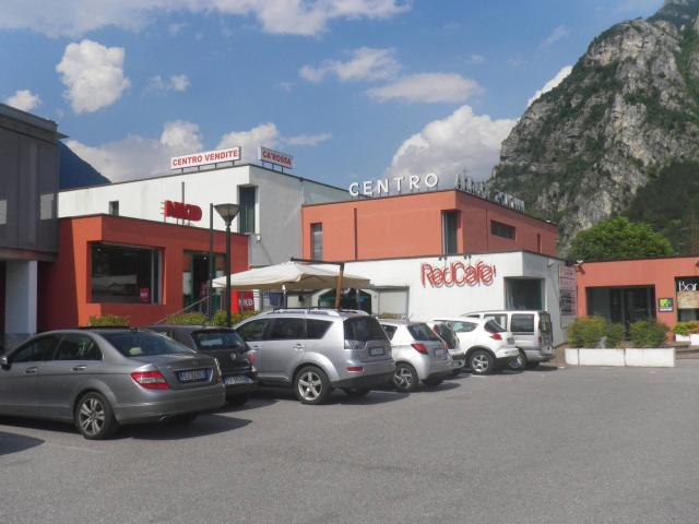 Locale Commerciale in affitto a Comunità delle Giudicarie, Storo