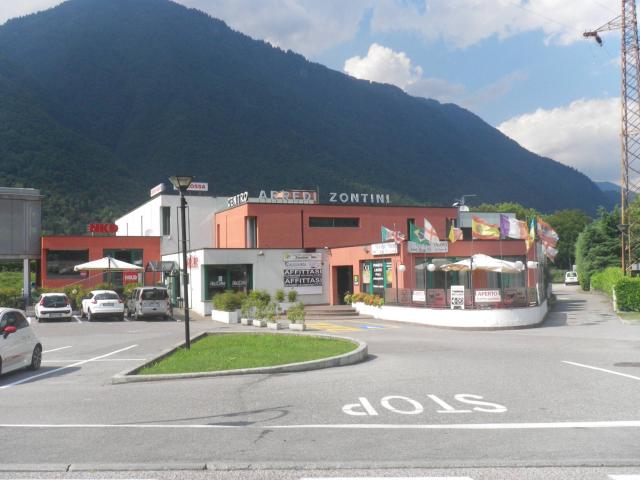 Locale Commerciale in affitto a Comunità delle Giudicarie, Storo