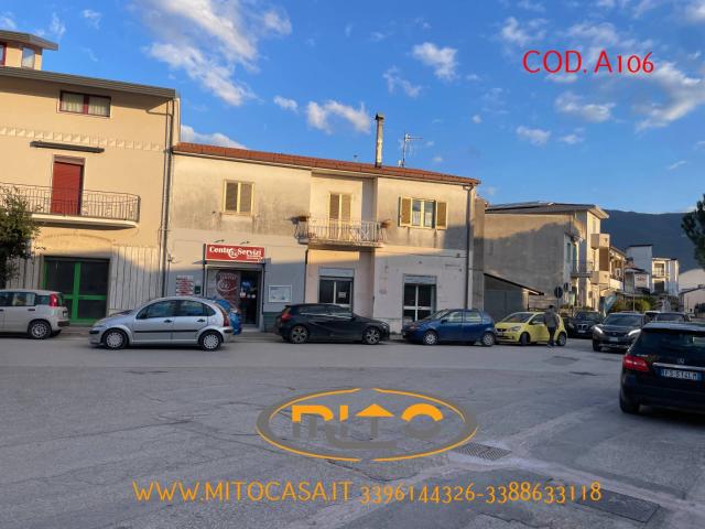 Locale Commerciale in affitto a Telese Terme, Campania