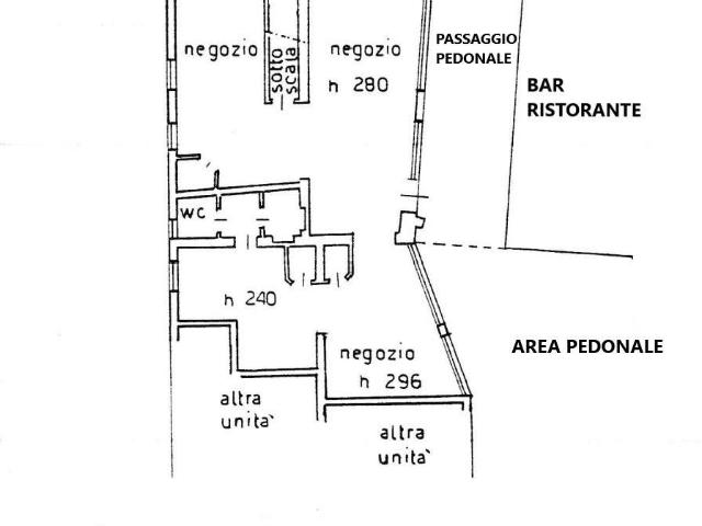 Locale Commerciale in affitto a Mestre-Carpenedo, Venezia
