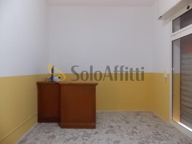 Locale Commerciale in affitto a Pontepiccolo, Calabria
