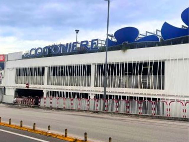 Locale Commerciale in affitto a Casa Roma, Salerno