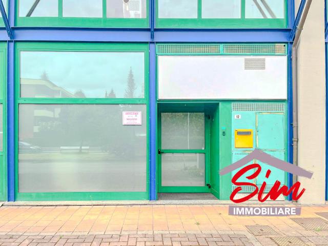 Locale Commerciale in affitto a Sacro Cuore, Piemonte