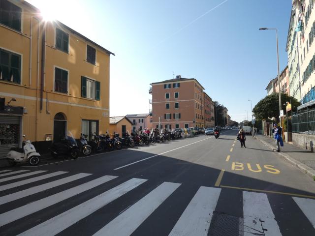 Locale Commerciale in affitto a Levante, Serra Riccò