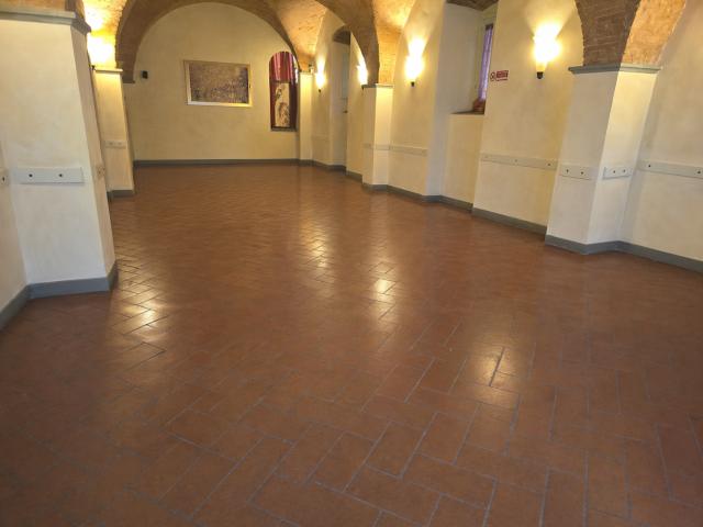 Locale Commerciale in affitto a Poggio A Caiano, Toscana