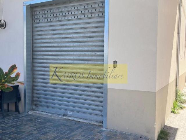 Locale Commerciale in vendita a Agropoli, Campania