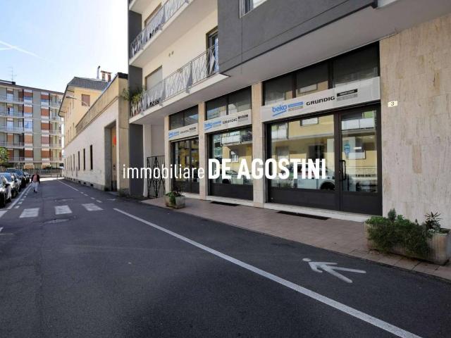 Locale Commerciale in vendita a Piemonte, Novara