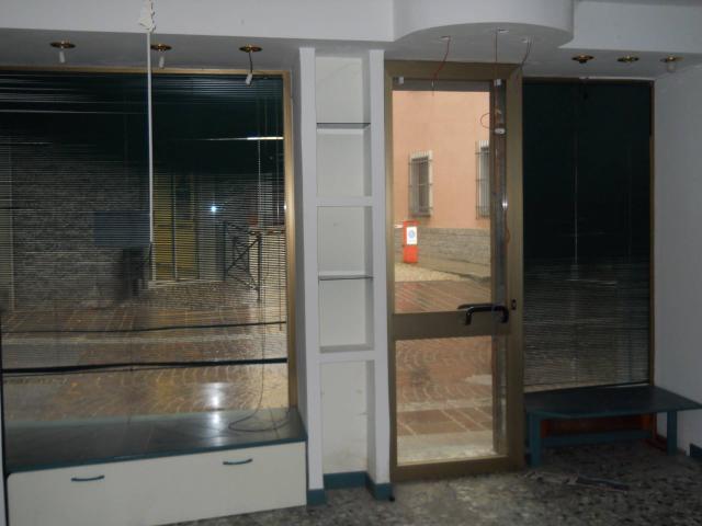 Locale Commerciale in vendita a Piemonte, Alessandria