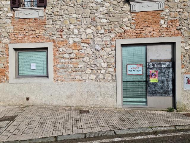 Locale Commerciale in vendita a Barberino Di Mugello, Toscana