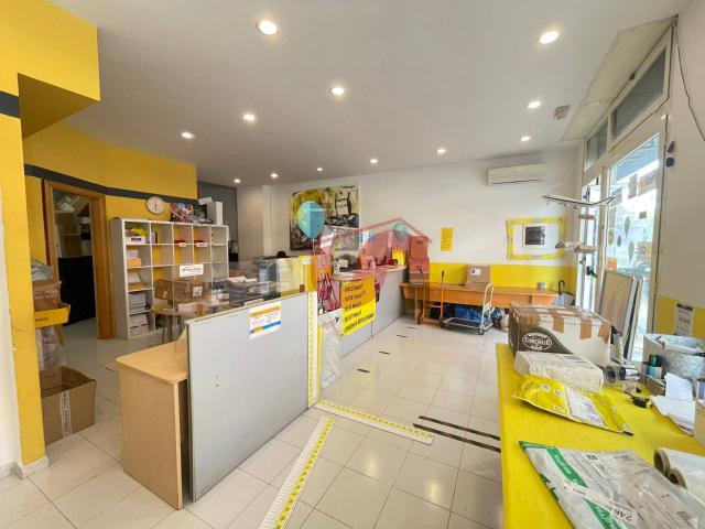 Locale Commerciale in vendita a Benevento, Campania
