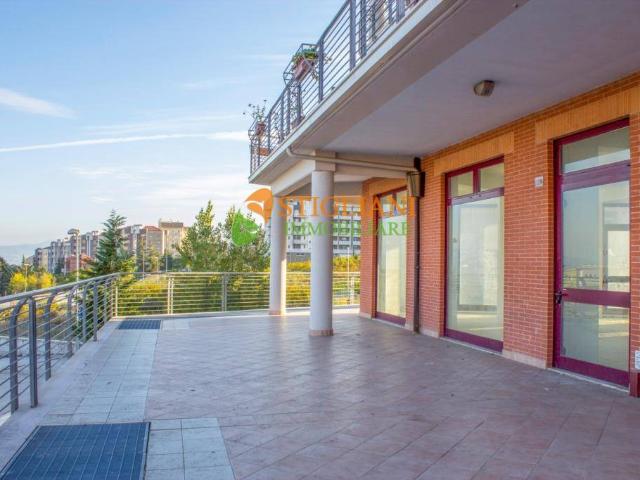 Locale Commerciale in vendita a Vazzieri, Campobasso