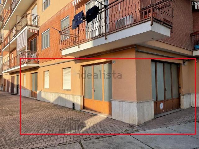 Locale Commerciale in vendita a Piemonte, Asti
