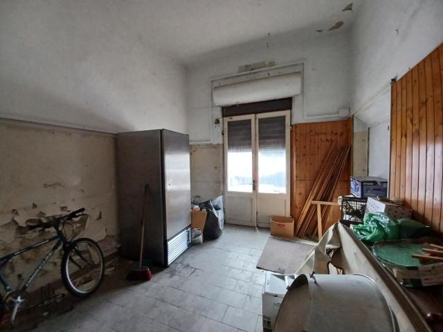 Locale Commerciale in vendita a Unione dei Comuni Circondario dell'Empolese Valdelsa, Capraia