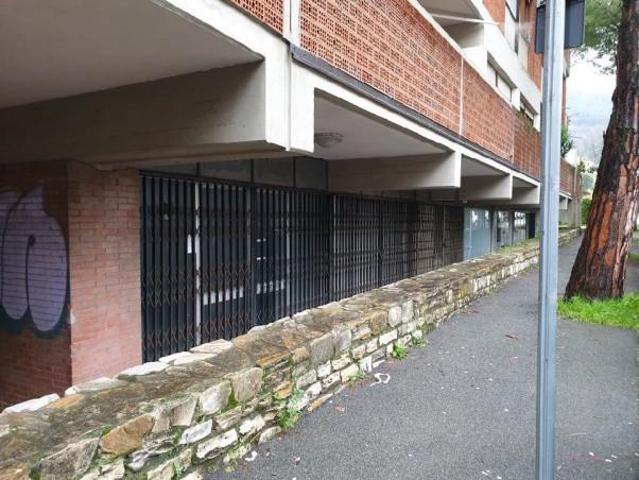 Locale Commerciale in vendita a Carrara, Toscana