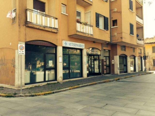 Locale Commerciale in vendita a Cassano D'adda, Lombardia