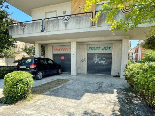 Locale Commerciale in vendita a Marche, Ascoli Piceno