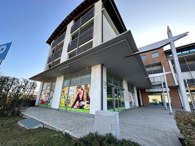 Locale Commerciale in vendita a Poggio Piccolo, Castel Guelfo di Bologna