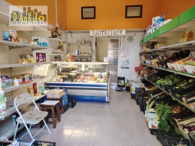 Locale Commerciale in vendita a Marche, Ascoli Piceno