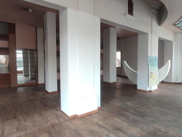Locale Commerciale in vendita a Cattolica, Reggio Emilia