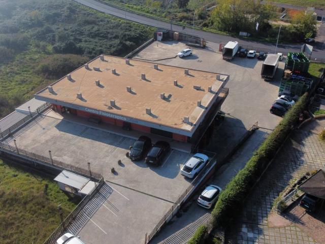 Locale Commerciale in vendita a Ceccano, Lazio