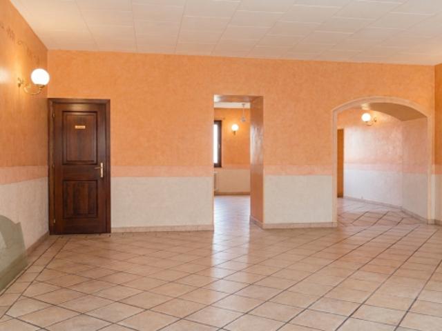 Locale Commerciale in vendita a Conoz, Chatillon