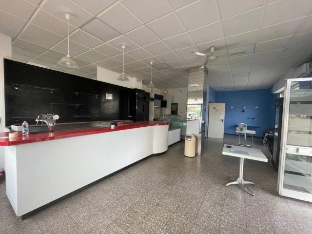 Locale Commerciale in vendita a Zoccolanti, San Leo Bastia
