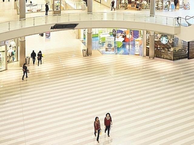 Locale Commerciale in vendita a Marche, Macerata