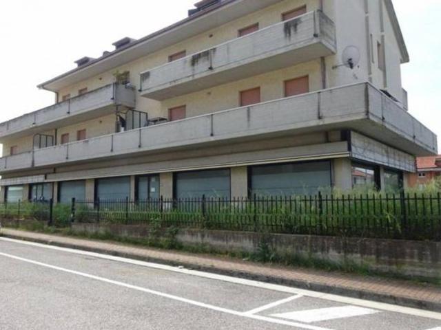 Locale Commerciale in vendita a Marche, Ascoli Piceno