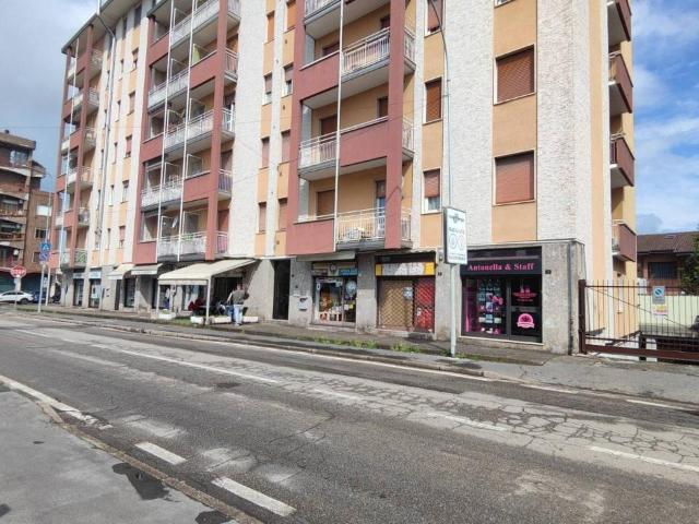 Locale Commerciale in vendita a Cascina Torrette, Cornaredo