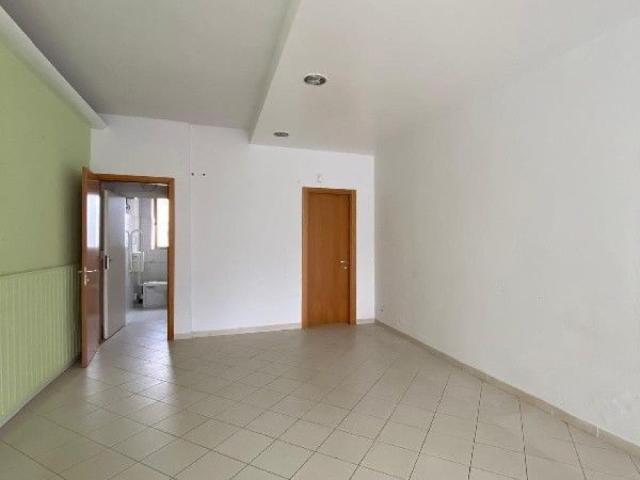 Locale Commerciale in vendita a Unione dei Comuni Circondario dell'Empolese Valdelsa, Empoli