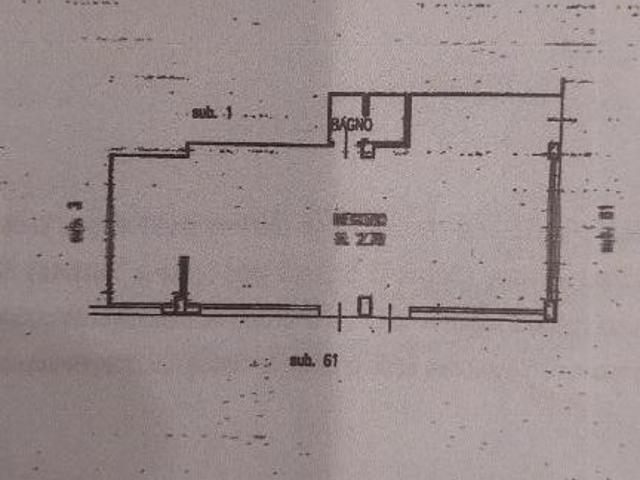 Locale Commerciale in vendita a Empoli, Firenze