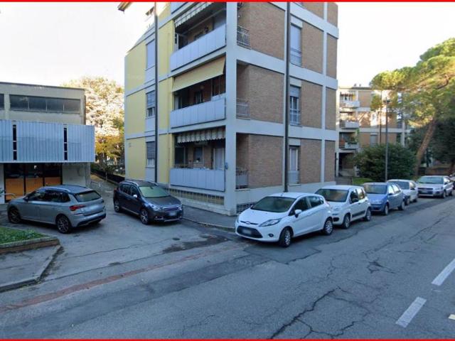 Locale Commerciale in vendita a Unione di Comuni della Romagna Forlivese, Quattro