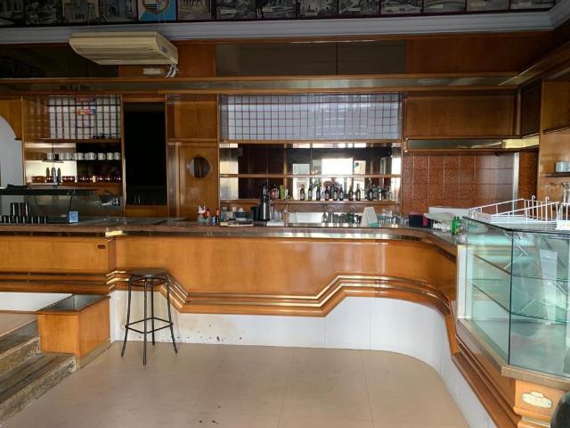 Locale Commerciale in vendita a San Lazzaro, Isernia