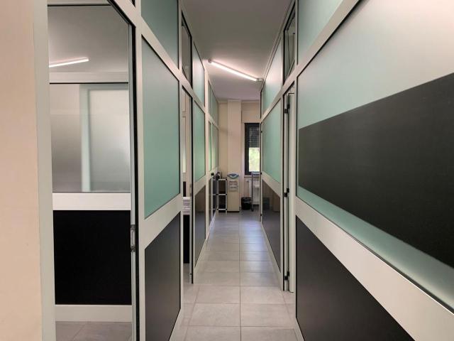 Locale Commerciale in vendita a San Lazzaro, Isernia